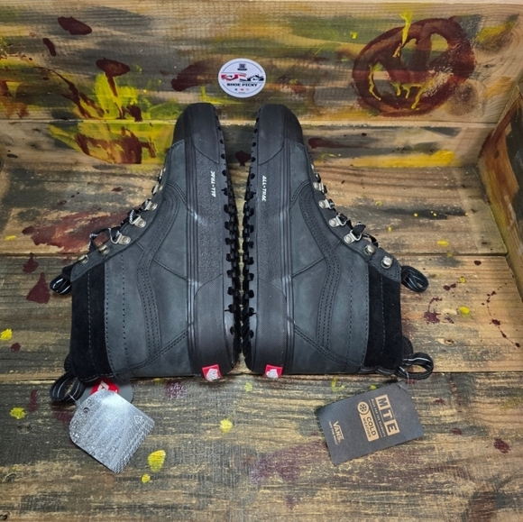 Vans Men 5.5 = Women sz 7 Sk8-Hi DR MTE-2 Black Iguchi Blackout - VN0009QMBLA - Picture 5 of 8